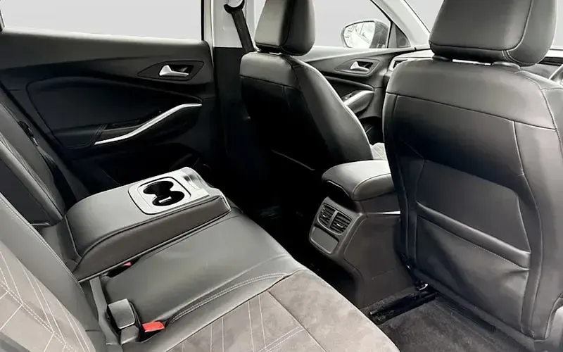 Used Vauxhall Grandland X Ultimate 131 HP (96 kW) 2023 White SUV