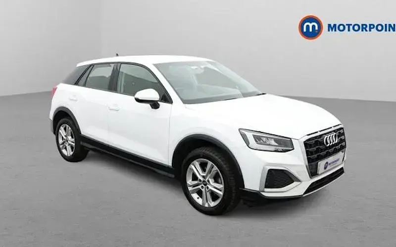 Usado Audi Q2 Sport 110 HP (80 kW) 2024 SUV