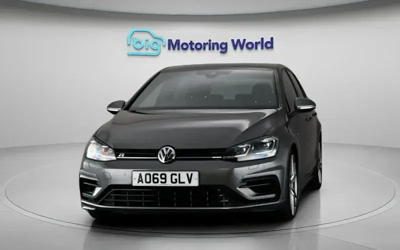 Used VW Golf VIII R 300 HP (220 kW) 2020 Hatchback