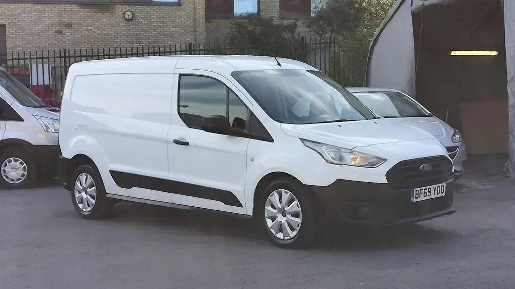 Usado Ford Transit Connect 100 HP (73 kW) 2019 Branco Monovolume