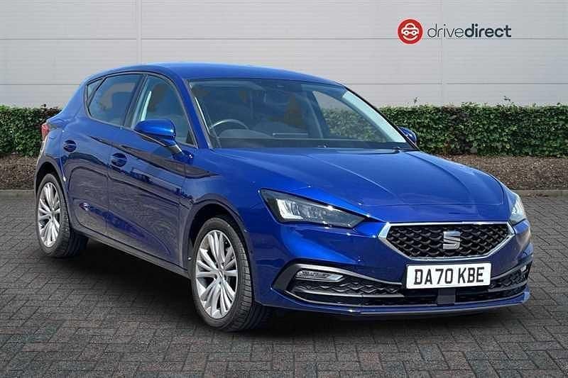 Metallic alor blue Used 2020 Seat Leon SE Dynamic Hatchback | £13,107 (Fair price) - Image 1/4