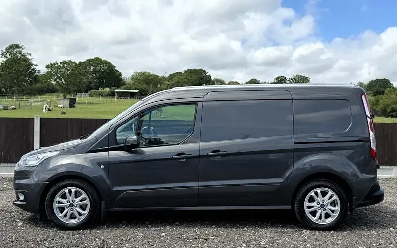 Used Ford Transit Connect Limited 120 HP (88 kW) 2021 MPV