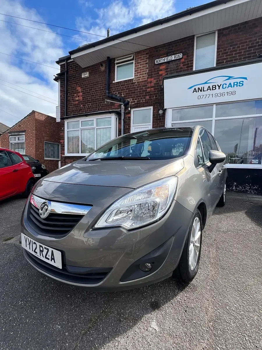 Used Vauxhall Meriva Active 2012 Brown MPV