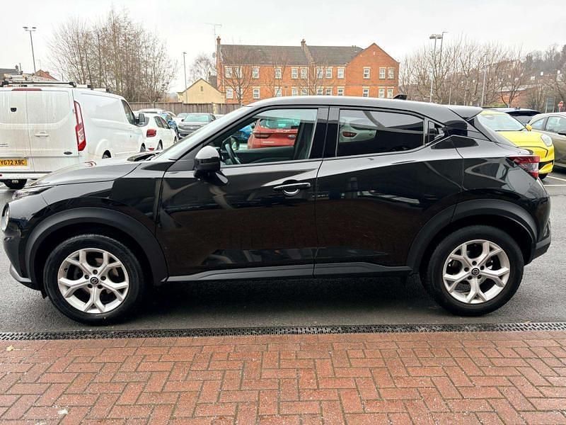 Used Nissan Juke N-Connecta 2021 Metallic black SUV