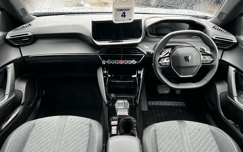 Second-hand Peugeot 2008 Allure 137 CP (100 kW) 2024 Gri SUV