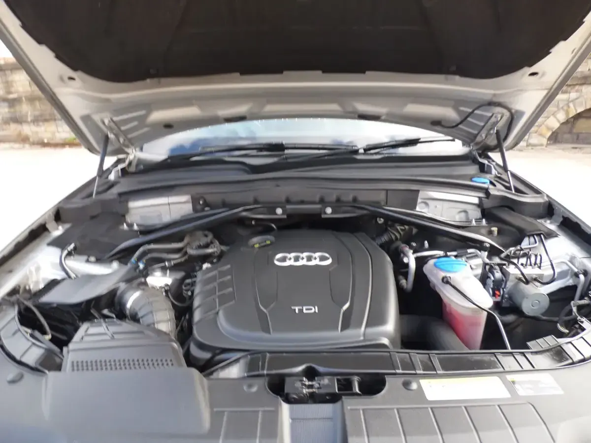 Used Audi Q5 S-line plus 190 HP (139 kW) 2014 Silver SUV