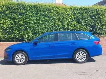 Used Skoda Octavia SE Technology 116 HP (85 kW) 2025 Blue Estate