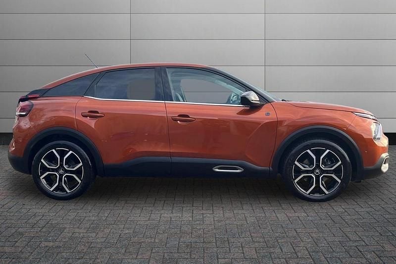 Used Citroën e-C4 Shine 100 kW (136 HP) 2022 Brown Hatchback