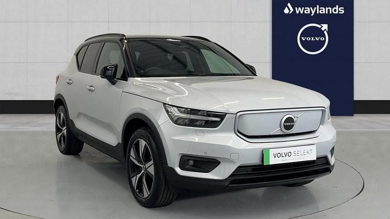 Silver Used 2022 Volvo XC40 Plus SUV | £26,301 (Super price) - Image 1/4