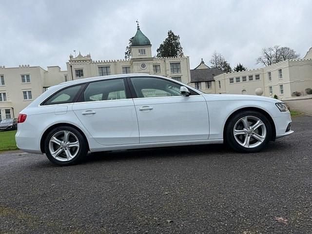 Used Audi A4 Business 163 HP (119 kW) 2014 White Estate