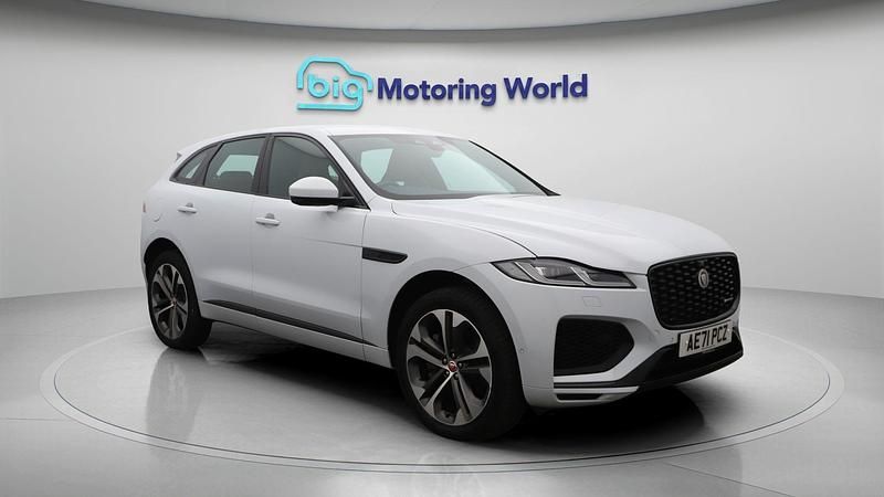 Used 2021 Jaguar F-Pace R-Dynamic SUV | £30,800 (Fair price) - Image 1/4