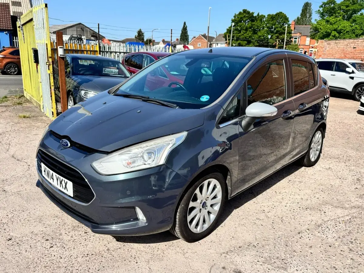 Used Ford B-MAX Titanium 105 HP (77 kW) 2014 Grey MPV