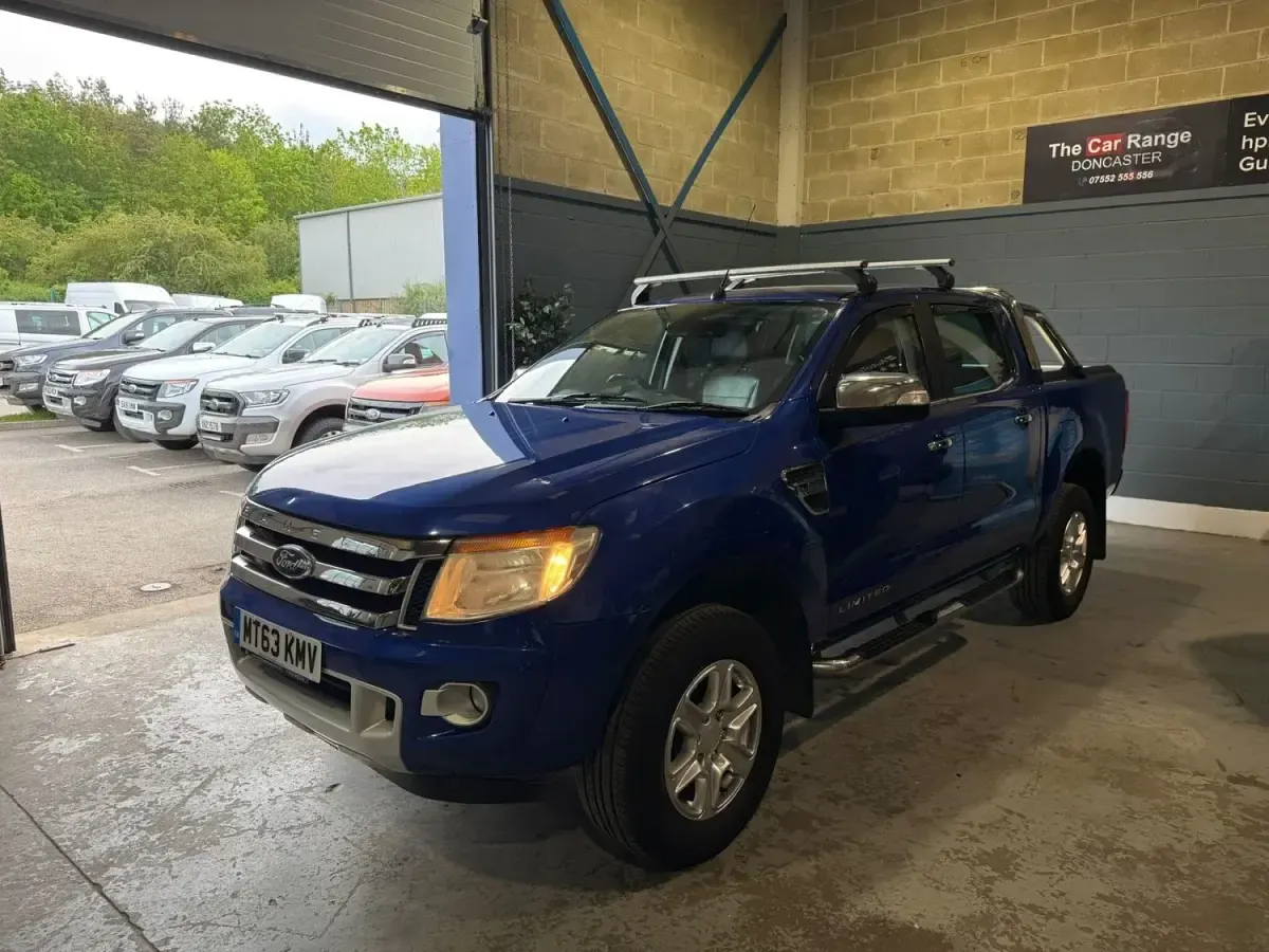 Begagnad Ford Ranger Limited 2013 Blå Pickup