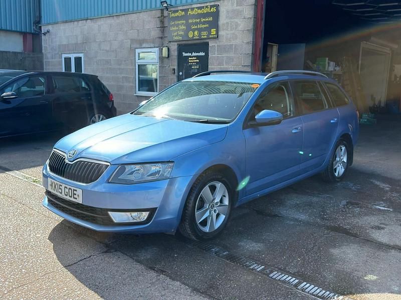 Used Skoda Octavia SE 138 HP (101 kW) 2015 Blue Hatchback