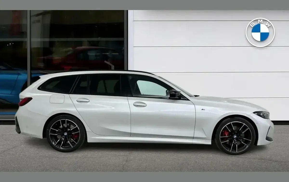 Used BMW M340 Comfort Edition 334 HP (245 kW) 2024 White Estate
