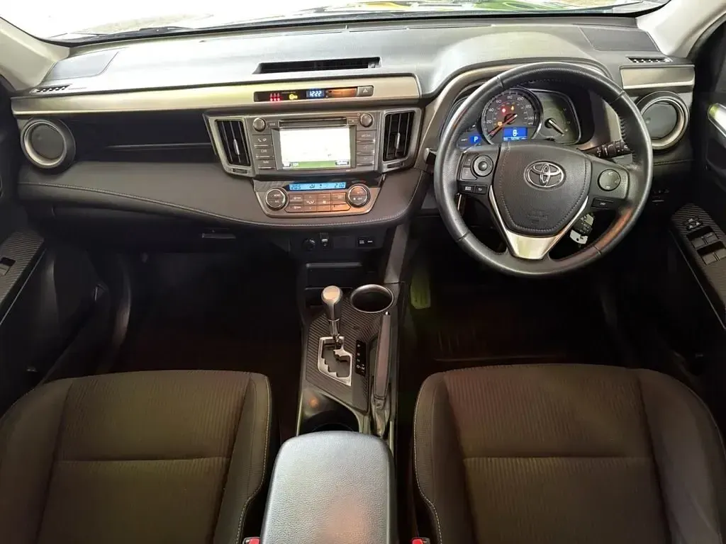 Begagnad Toyota RAV4 150 HK (110 kW) 2013 Grå SUV