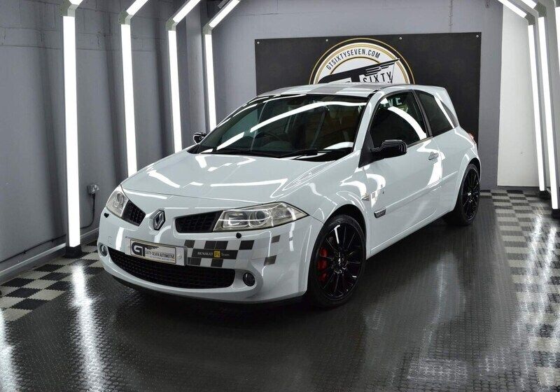 White Used 2008 Renault Mégane III Hatchback | £12,495 - Image 1/4