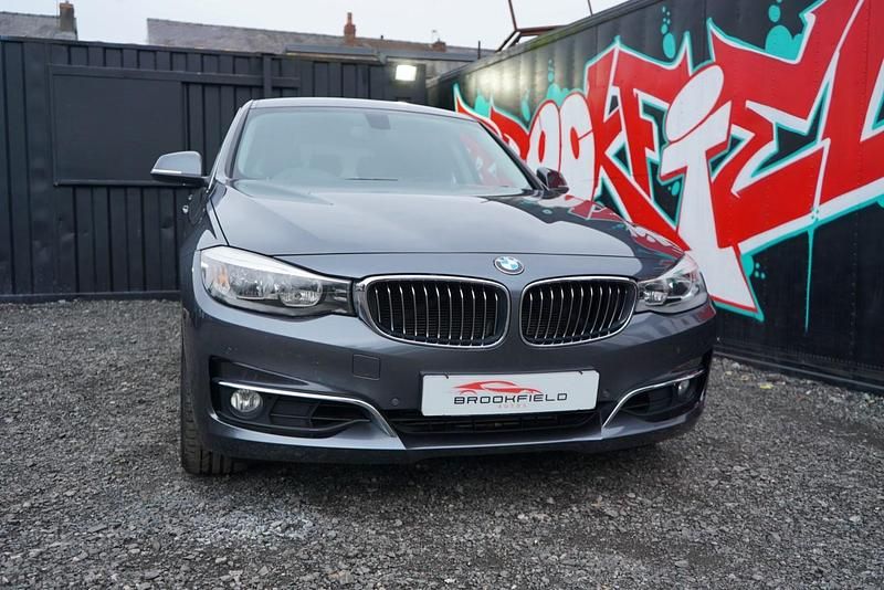 Used BMW 330 Luxury Line 2015 Grey Hatchback