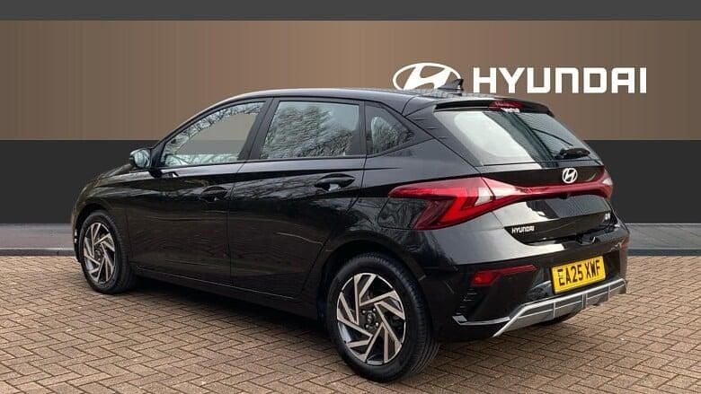 Used Hyundai i20 Advanced 101 HP (74 kW) 2025 Black Hatchback