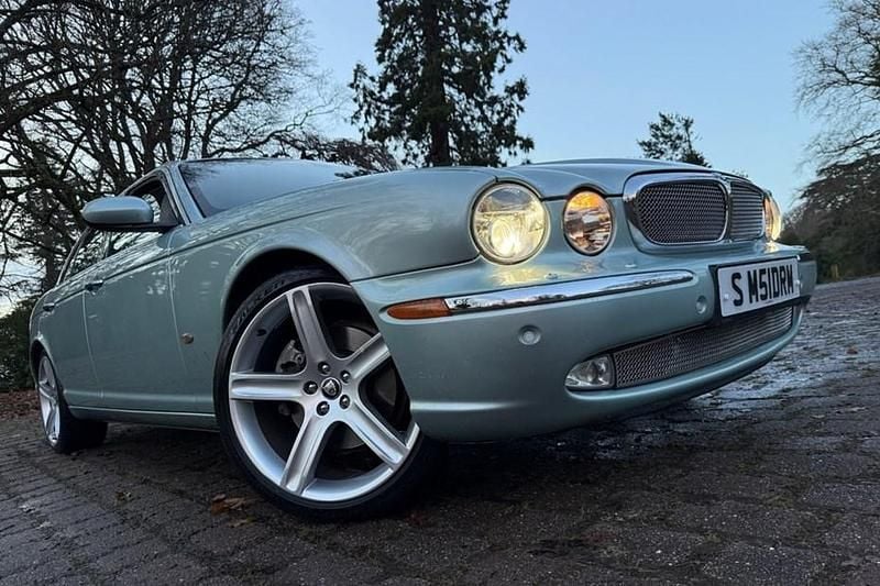 Silver Used 2007 Jaguar XJ Sovereign Sedan | £5,995 (Fair price) - Image 1/1