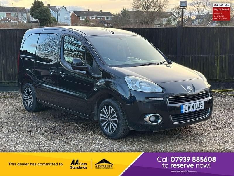 Used Peugeot TePee S 92 HP (67 kW) 2014 Black MPV