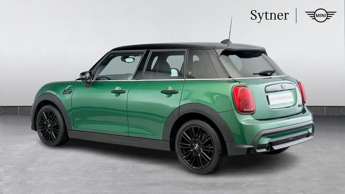 Used Mini Cooper Exclusive 134 HP (98 kW) 2023 Green Hatchback