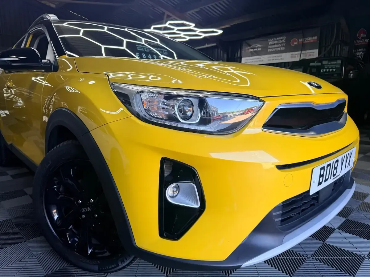 Used Kia Stonic First Edition 2018 Yellow SUV
