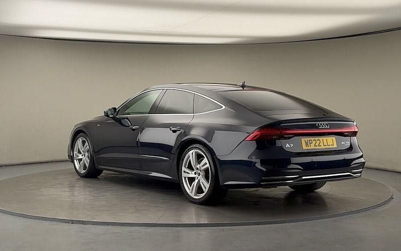 Used Audi A7 Sportback S-Line 204 HP (150 kW) 2022 Firmament blue Hatchback