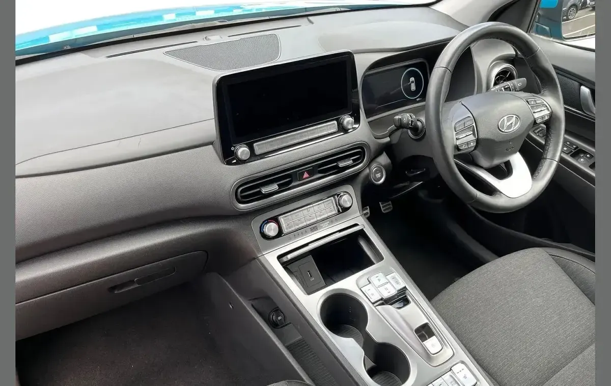 Used Hyundai Kona Premium 100 kW (136 HP) 2023 Blue SUV