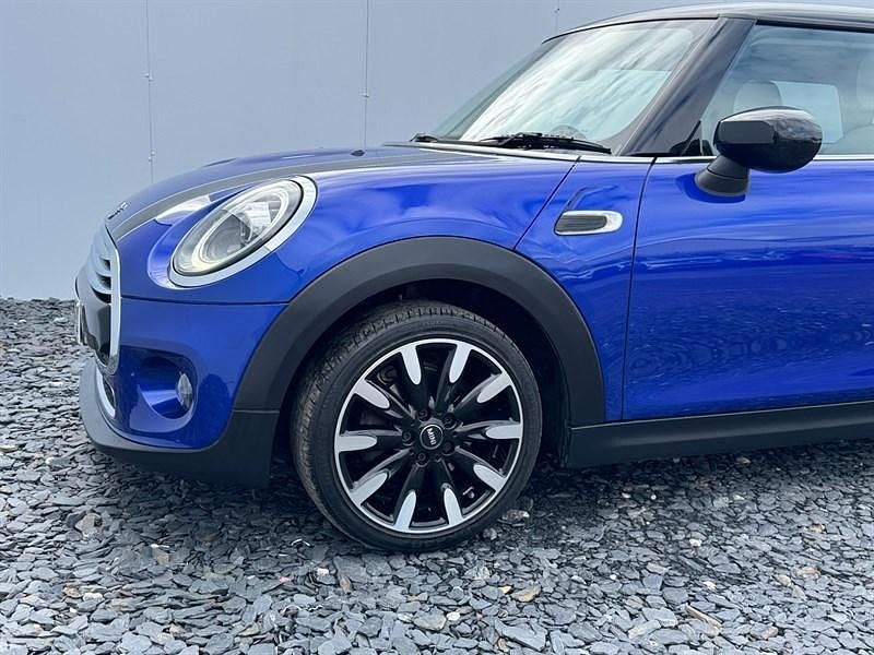Used Mini Cooper Exclusive 136 HP (100 kW) 2020 Blue Hatchback