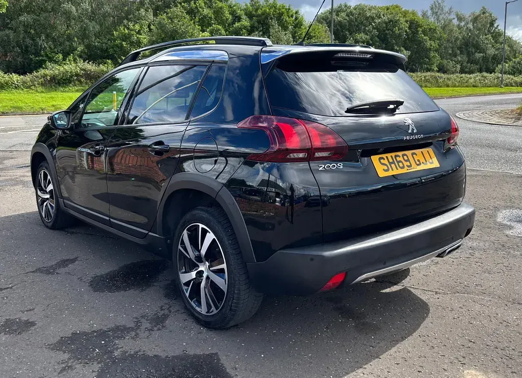 Used Peugeot 2008 GT-line 110 HP (80 kW) 2019 Black SUV