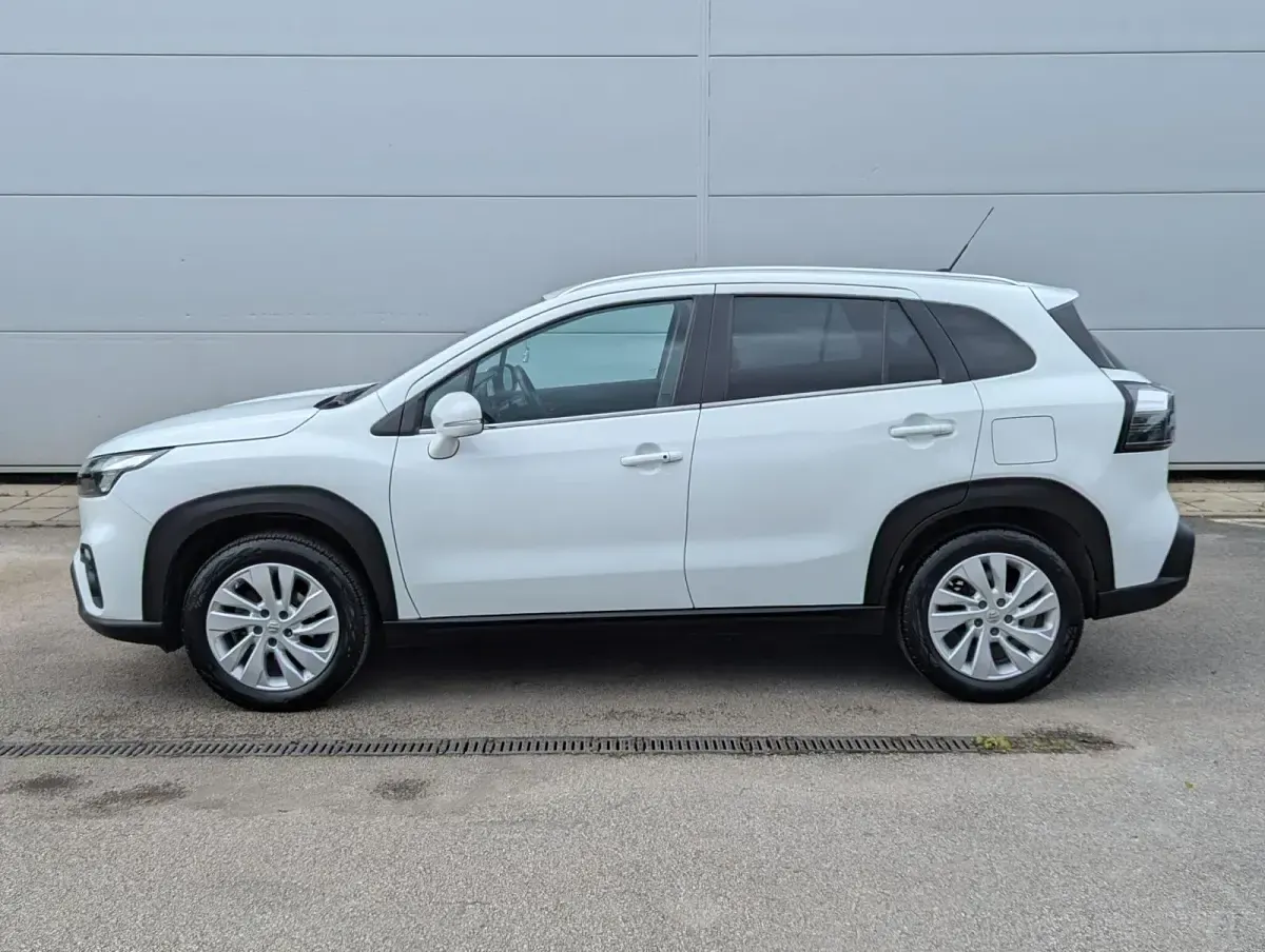 Used Suzuki SX4 S-Cross 2022 White SUV