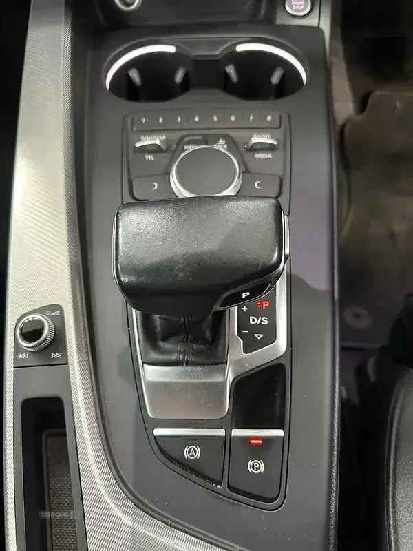 Used Audi A4 Sport 190 HP (139 kW) 2019 Grey Sedan