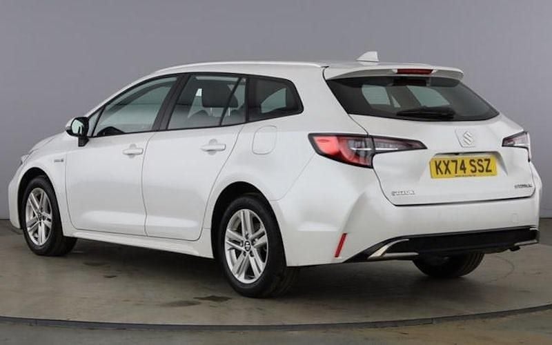 Used Suzuki Swace 140 HP (102 kW) 2024 White Estate