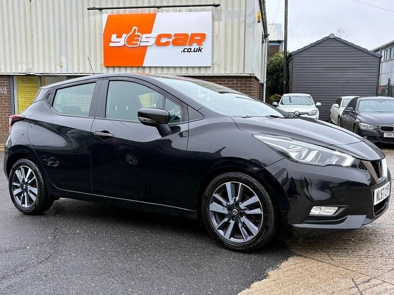 Begagnad Nissan Micra Acenta 90 HK (66 kW) 2017 Svart Halvkombi