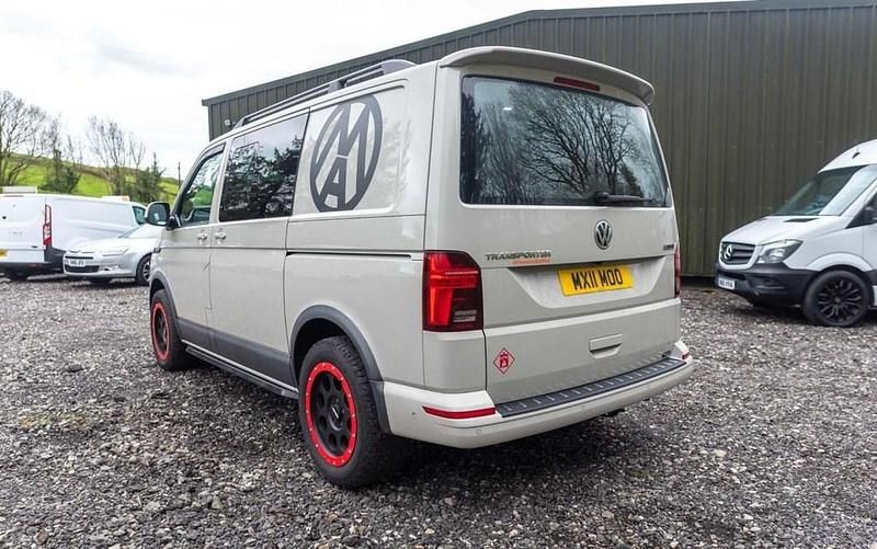 Used VW Transporter Highline 204 HP (150 kW) 2023 Grey Van