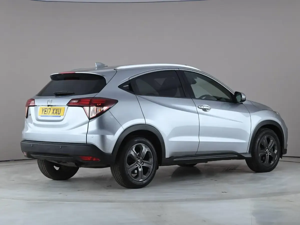 Używany Honda HR-V EX 2017 Srebrny SUV
