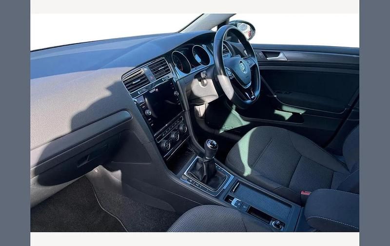 Used VW Golf VIII Edition 98 HP (72 kW) 2020 Black Hatchback