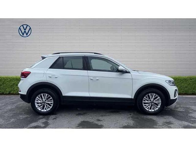 Used VW T-Roc Life 150 HP (110 kW) 2023 White SUV