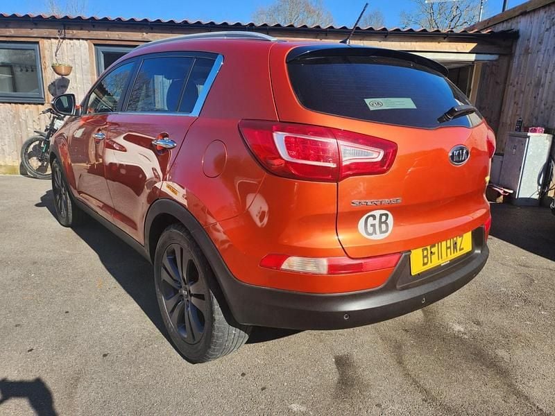 Usado Kia Sportage 115 HP (84 kW) 2011 Laranja SUV