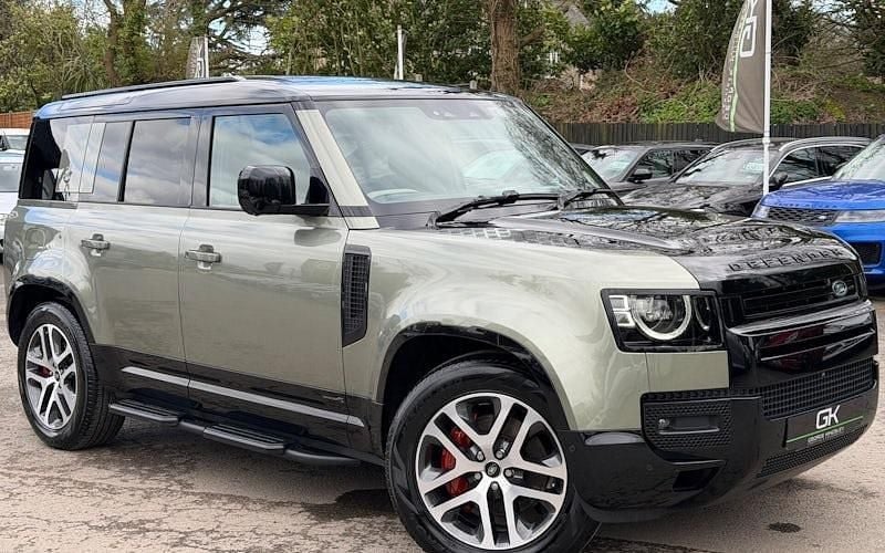 Used Land Rover Defender 300 HP (220 kW) 2024 SUV