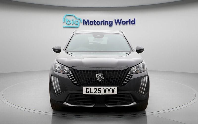 Second-hand Peugeot 2008 Allure 131 CP (96 kW) 2024 Negru SUV