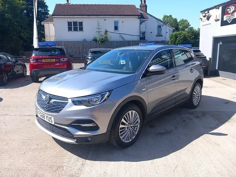 Used Vauxhall Grandland X 130 HP (95 kW) 2019 Grey SUV