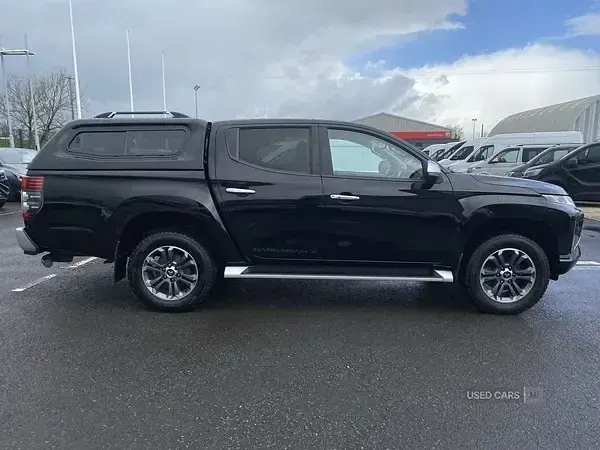 Used Mitsubishi L200 150 HP (110 kW) 2020 Black Pickup