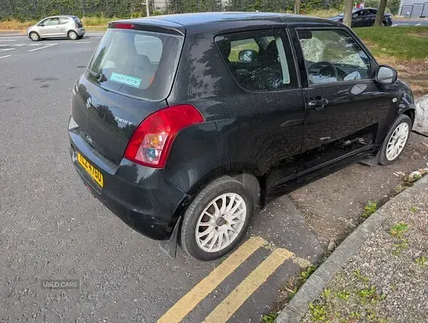 Used Suzuki Swift GL 92 HP (67 kW) 2009 Black Hatchback