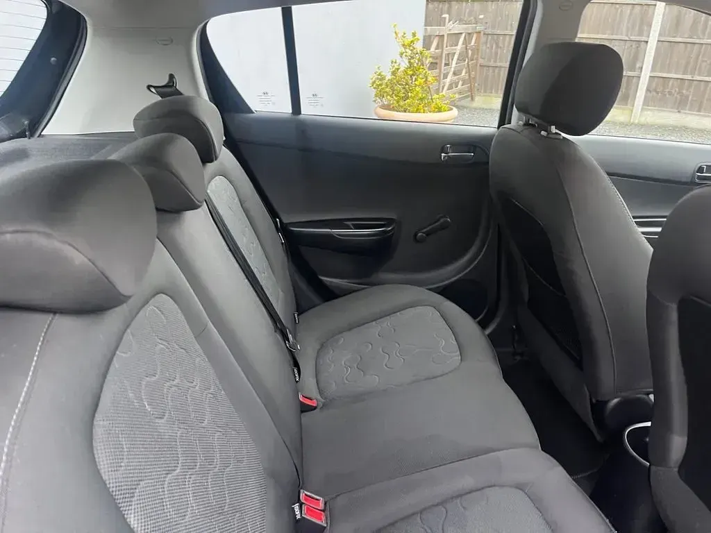 Używany Hyundai i20 Classic 78 KM (57 kW) 2009 Czarny Hatchback