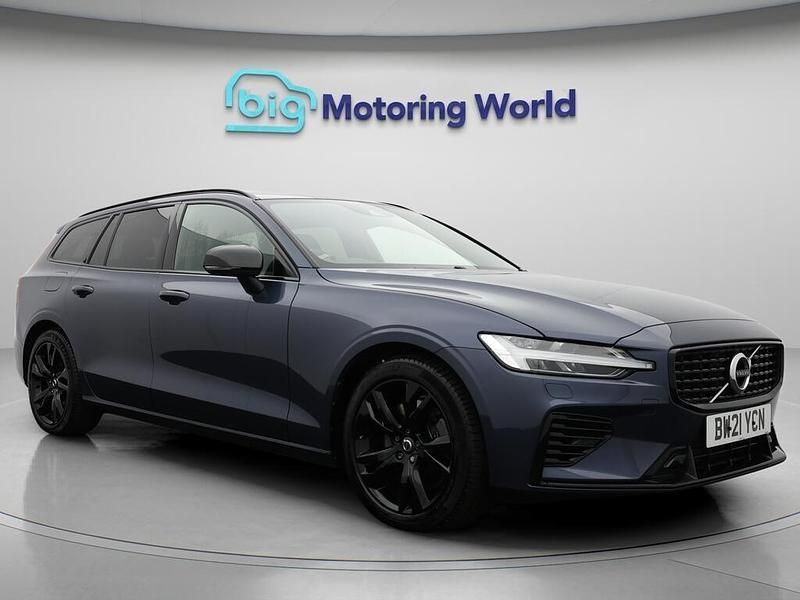 Blue Used 2021 Volvo V60 R-Design Estate | £20,700 (Fair price) - Image 1/4