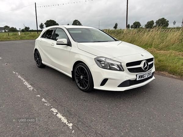 White Used 2017 Mercedes A180 SE Hatchback | £9,250 (Fair price) - Image 1/4