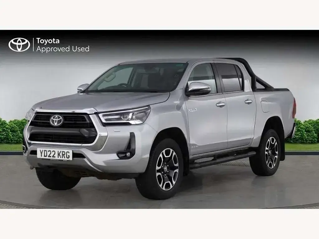 Usado Toyota HiLux 201 CV (147 kW) 2022 Plateado Pickup/Camioneta