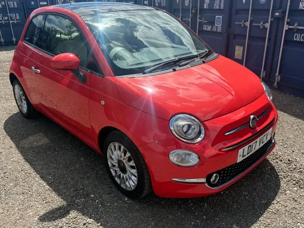 Used Fiat 500 Lounge 69 HP (50 kW) 2017 Pink Hatchback